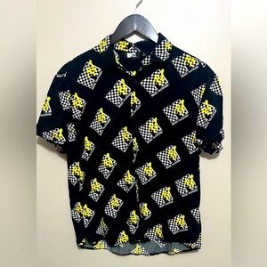 MTV Black and Yellow Casual Button Down Shirt short sleeve Size Large